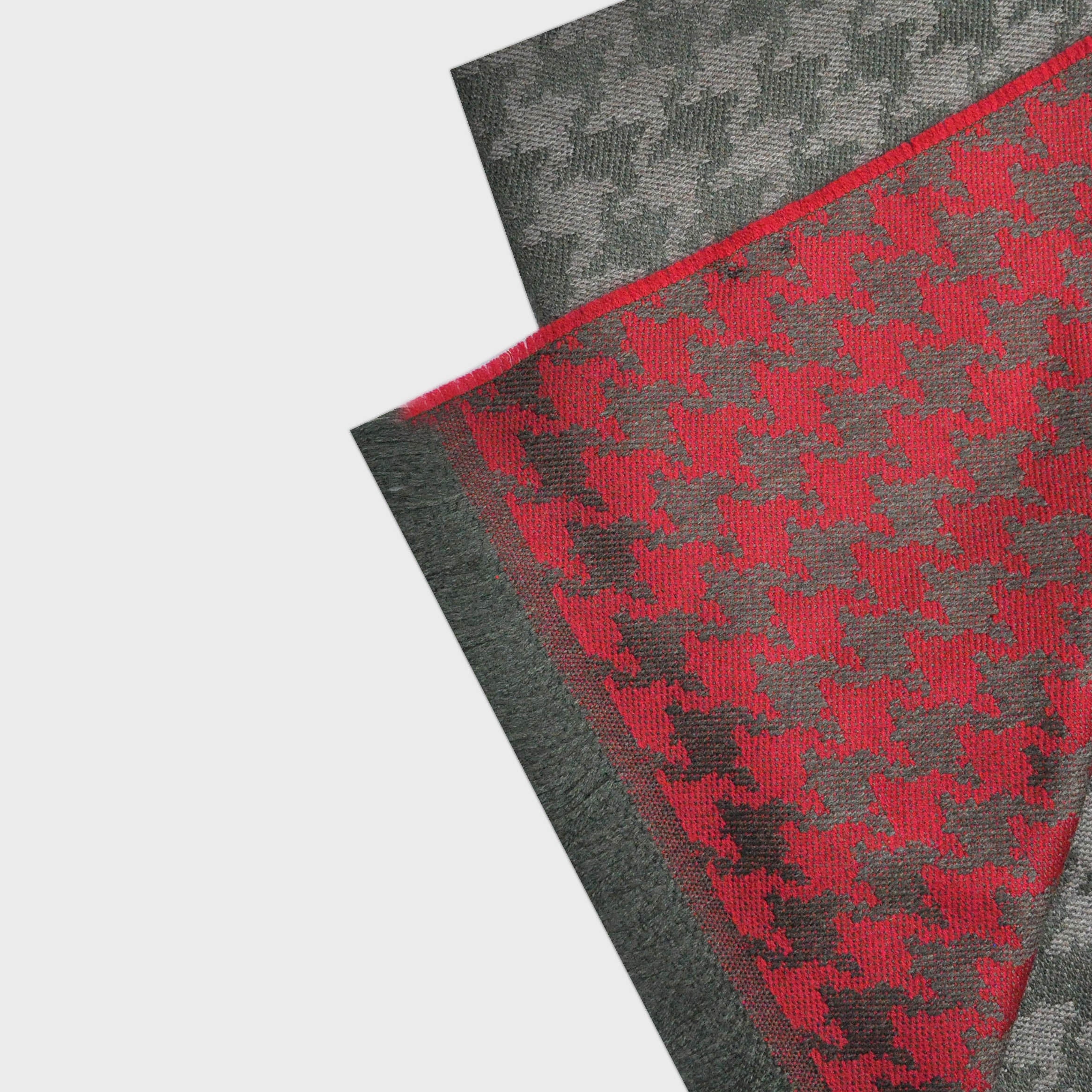 Houndstooth Super Fine Wool Scarf in Olive & Red