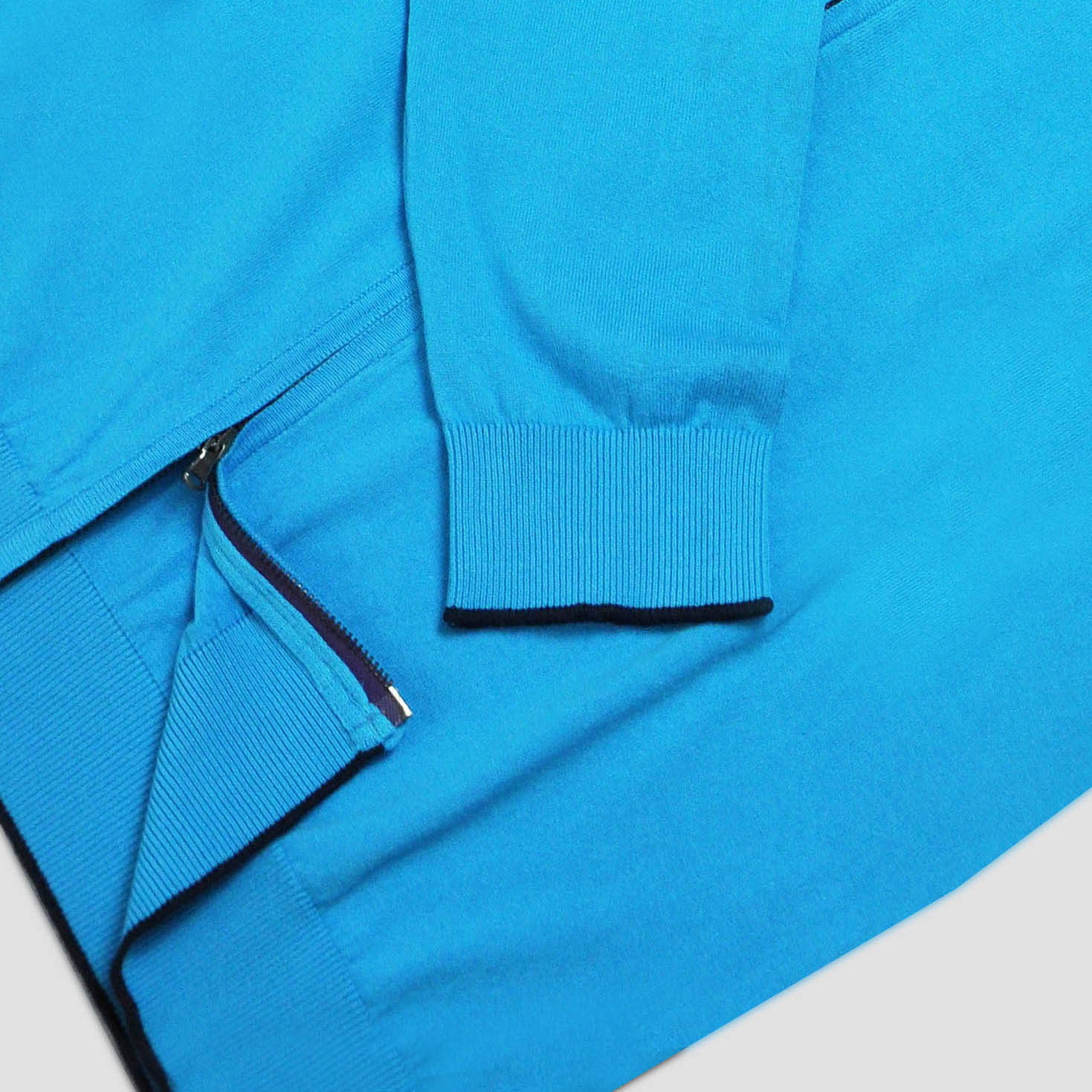 Fine Cotton Quarter Zip Collar in Arctic Blue with Navy Trim