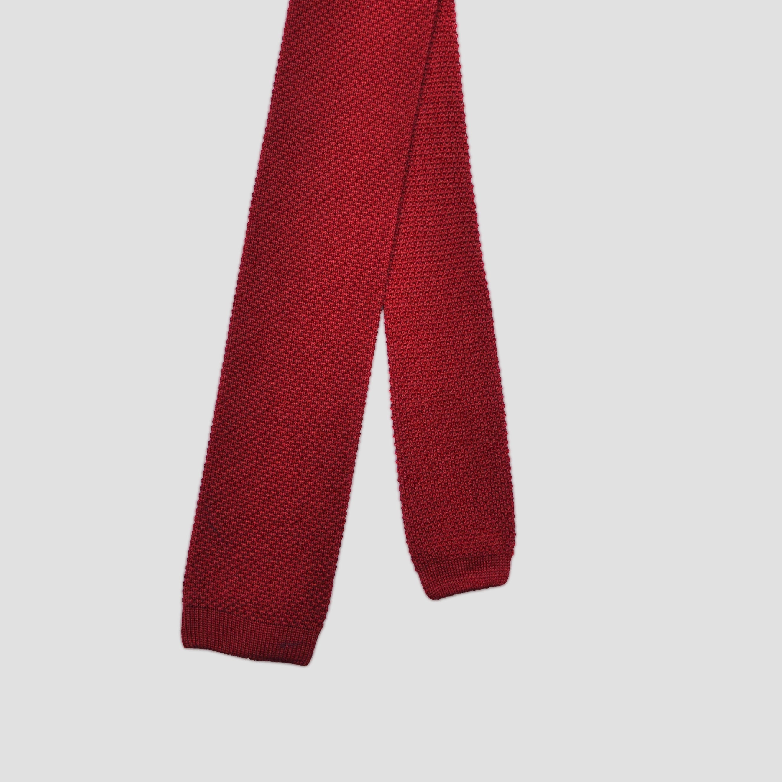Knitted Silk Tie in Red