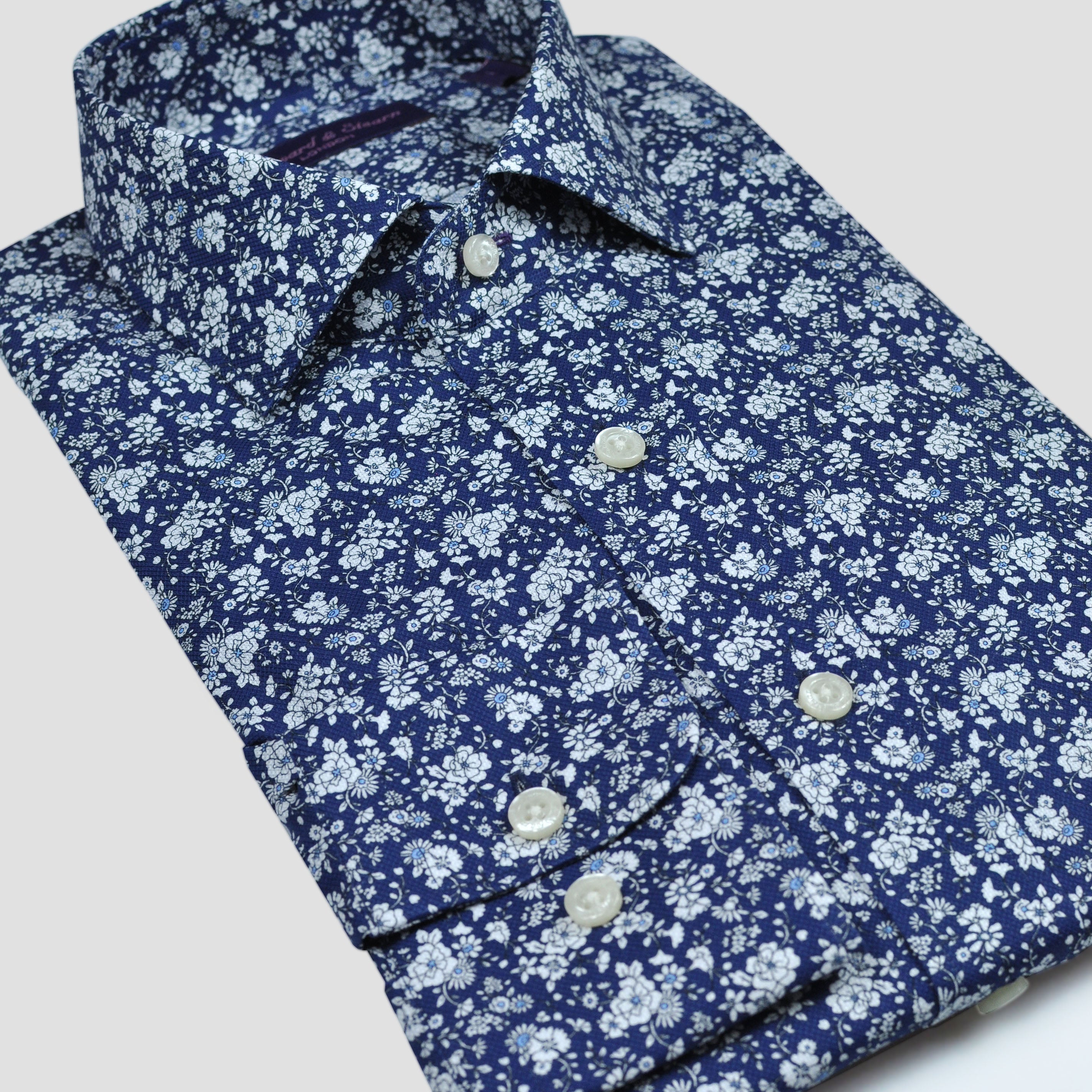 Neat Flowery Spread Collar Shirt in Blue